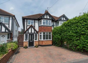 3 Bedrooms Semi-detached house for sale in Shepley Close, Carshalton SM5