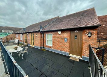 Thumbnail Flat to rent in The Broadway, Thatcham