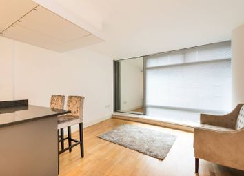 Thumbnail Flat to rent in Parliament View Apartments, Waterloo, London