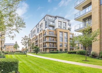 Thumbnail Flat to rent in Pinewood Gardens, Teddington, Middlesex