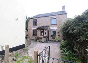 4 Bedrooms Detached house for sale in Dinting Vale, Glossop, Derbyshire SK13