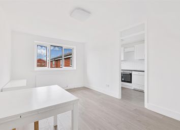 Thumbnail Flat to rent in Cambridge Gardens, Muswell, Hill