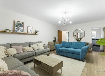 Thumbnail Flat to rent in Chronicle Avenue, Colindale, London