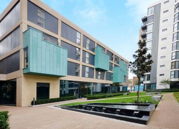 Thumbnail 1 bed flat to rent in Pear Tree Street, London