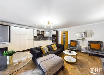 Thumbnail Flat for sale in Charter Court, 16A Harcourt Street, London
