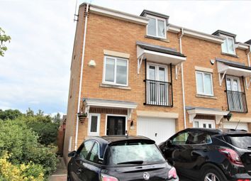3 Bedroom Town house for sale