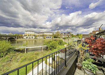 Thumbnail Property for sale in The Hythe, Staines
