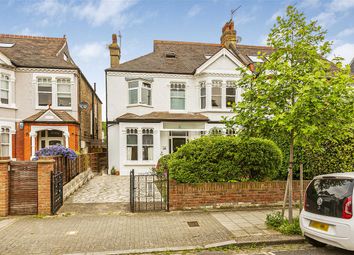Thumbnail Flat to rent in Rodenhurst Road, London