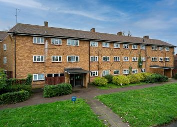 Thumbnail 2 bed flat to rent in Underacres Close, Hemel Hempstead Industrial Estate, Hemel Hempstead