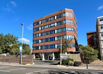 Thumbnail Penthouse to rent in Upperton Road, Eastbourne