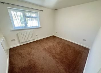 Thumbnail Flat to rent in Boundary Close, Southall
