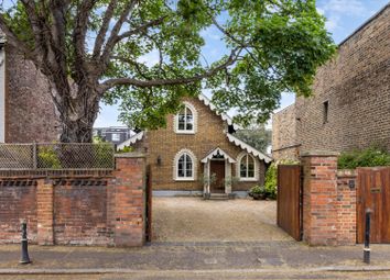 Thumbnail Detached house for sale in Queens Road, London