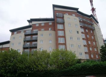 Thumbnail 1 bed flat to rent in Aspects Court, Slough