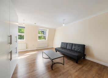 Thumbnail 2 bedroom flat to rent in Fonthill Road, Finsbury Park, London
