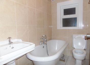 2 Bedrooms Flat to rent in Wheathill Road, Anerley SE20