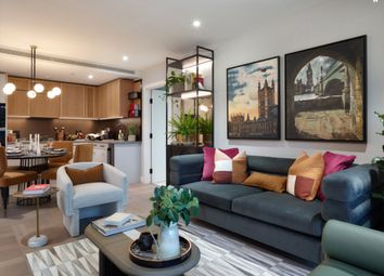 Thumbnail Flat for sale in Saffron Place, Wapping