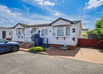 Thumbnail 2 bed mobile/park home for sale in The Vyne, Weston Avenue, Leighton Buzzard