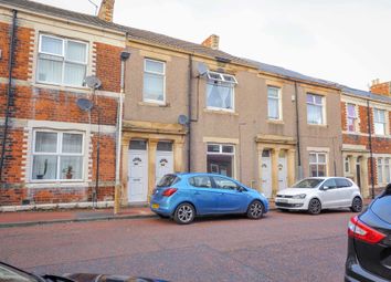 Thumbnail Flat to rent in Ripon Street, Gateshead