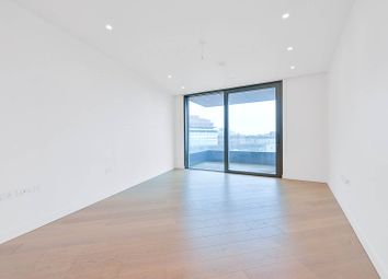 Thumbnail Flat to rent in Wood Crescent, White City, London