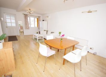 Thumbnail Property to rent in Howcroft Crescent, London