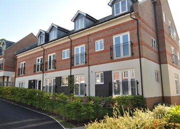 Thumbnail Flat to rent in Weatherill Close, Guildford, Surrey