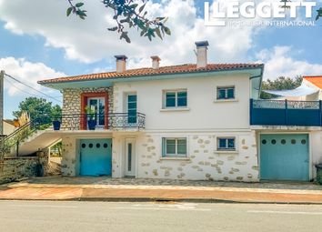 Thumbnail 3 bed villa for sale in Meschers-Sur-Gironde, Charente-Maritime, Nouvelle-Aquitaine