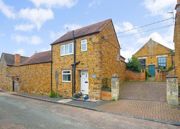 Thumbnail 2 bed cottage for sale in Church Street, Deddington