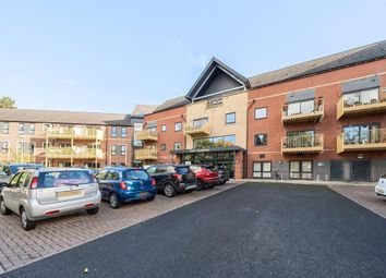 Thumbnail 2 bed flat for sale in Banbury, Oxfordshire