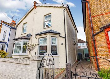 3 Bedrooms Semi-detached house for sale in Beaconsfield Road, Surbiton KT5