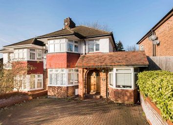 3 Bedrooms Semi-detached house for sale in Worcester Crescent, London NW7