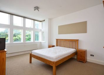 Thumbnail 1 bedroom flat to rent in Brixton Road, Stockwell, London