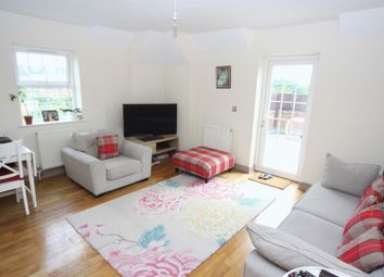 3 Bedrooms Flat to rent in Tower Bridge Mews, Sudbury Hill, Harrow HA1