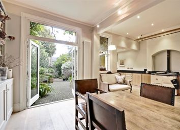 5 Bedrooms Semi-detached house for sale in Wellesley Road, London W4