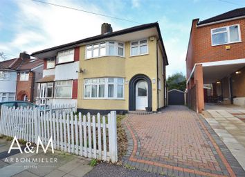 Property For Sale In Brunswick Gardens Ilford Ig6 Buy Properties In Brunswick Gardens Ilford Ig6 Zoopla