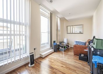 Thumbnail Flat to rent in Lambs Passage, City, London
