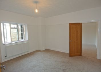 Thumbnail Flat for sale in Dovercourt Road, London
