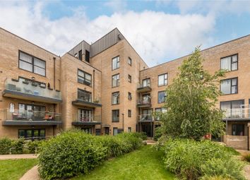 Thumbnail Flat for sale in Waterfall Cottages, London