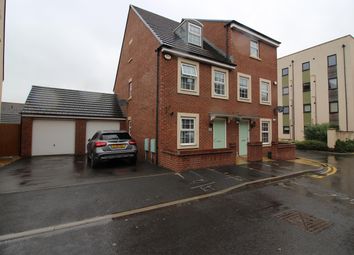 3 Bedroom Semi-detached house for rent