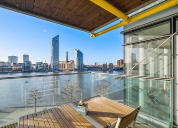 Thumbnail 2 bedroom flat for sale in The Montevetro Building, Battersea