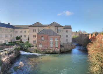 2 Bedrooms Flat to rent in Dudbridge Road, Dudbridge, Stroud GL5