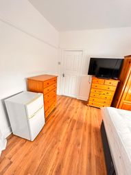 Thumbnail Room to rent in Whitchurch Lane, Edgware
