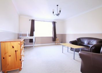 2 Bedrooms Flat to rent in Rossetti Road, South London SE16