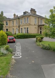 Thumbnail Hotel/guest house to let in Oakwood Grove, Leeds