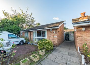 Thumbnail 4 bed bungalow to rent in Boltmore Close, Hendon
