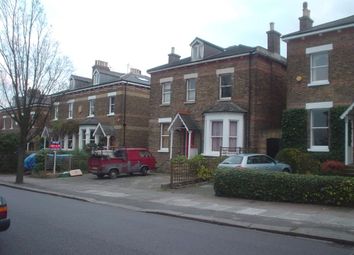 2 Bedrooms Flat to rent in Mount Avenue, London W5