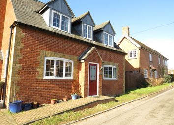 2 Bedroom Detached house for sale