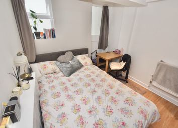 Thumbnail Room to rent in Myrdle Street, London