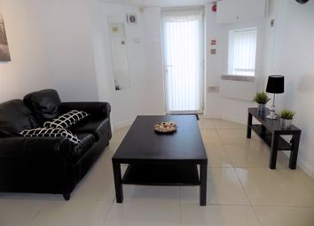 1 Bedrooms Flat to rent in Birch Polygon, Manchester M14