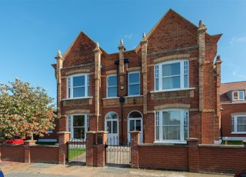 Thumbnail Flat to rent in Graystone Road, Tankerton, Whitstable