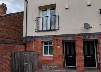 3 Bedroom Semi-detached house for rent